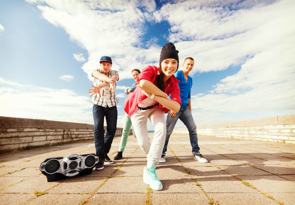 group of teens dancing hip hop